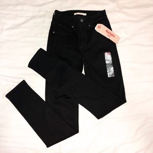 Levi’s 721 High Rise Skinny Black Jeans